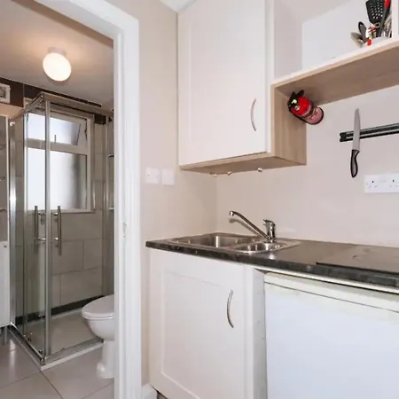 Compact 1bd Studio - Near Sandymount Beach