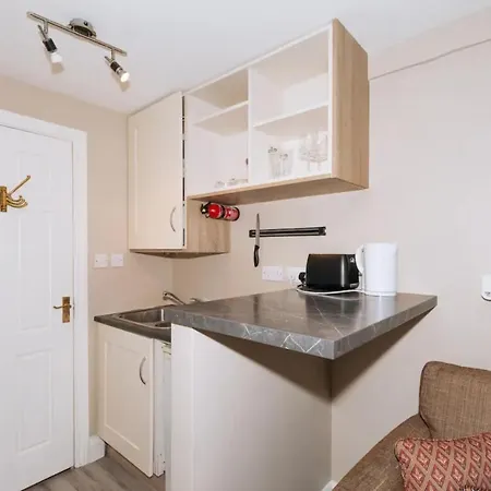 Compact 1bd Studio - Near Sandymount Beach Lägenhet *